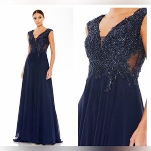 Mac Duggal APPLIQUED CAP SLEEVE BODICE FLOWY GOWN 20264